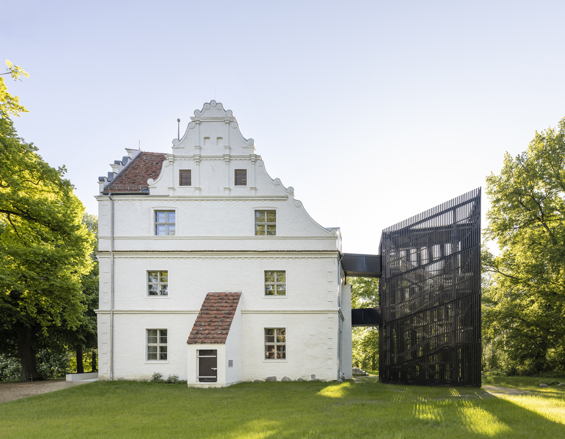DFORM_WasserschlossQuilow_StudioBowie_01.jpg